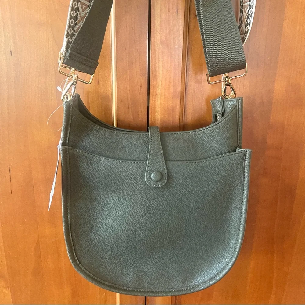 Vegan Leather Chloe Tribal Messenger & Crossbody Bag With Interchangeable Straps - Picture 2 of 6